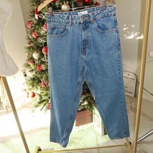 High waisted straight leg blue jeans